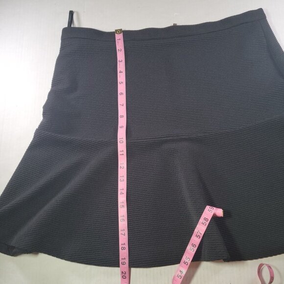 Calvin Klein Black Textured Flared Skirt With Back Zipper Closure Size 14 - Picture 5 of 8